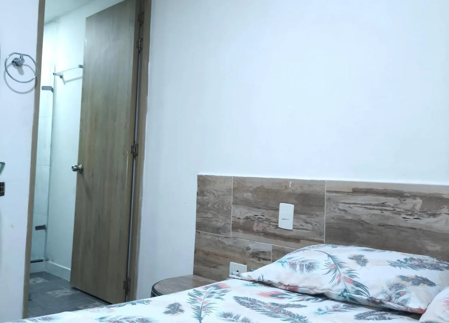 Hotel Casa Girardot Медельин