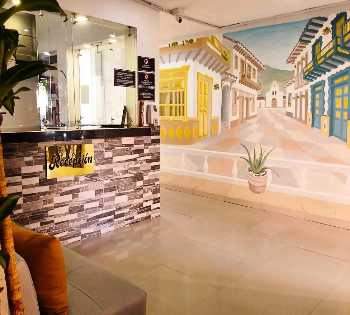 Hotel Casa Girardot Медельин