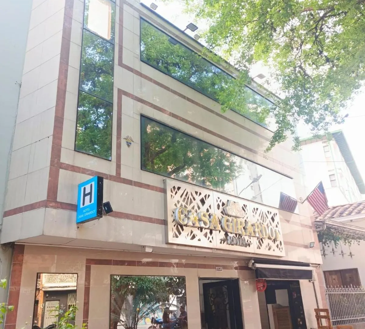 Hotel Casa Girardot Медельин